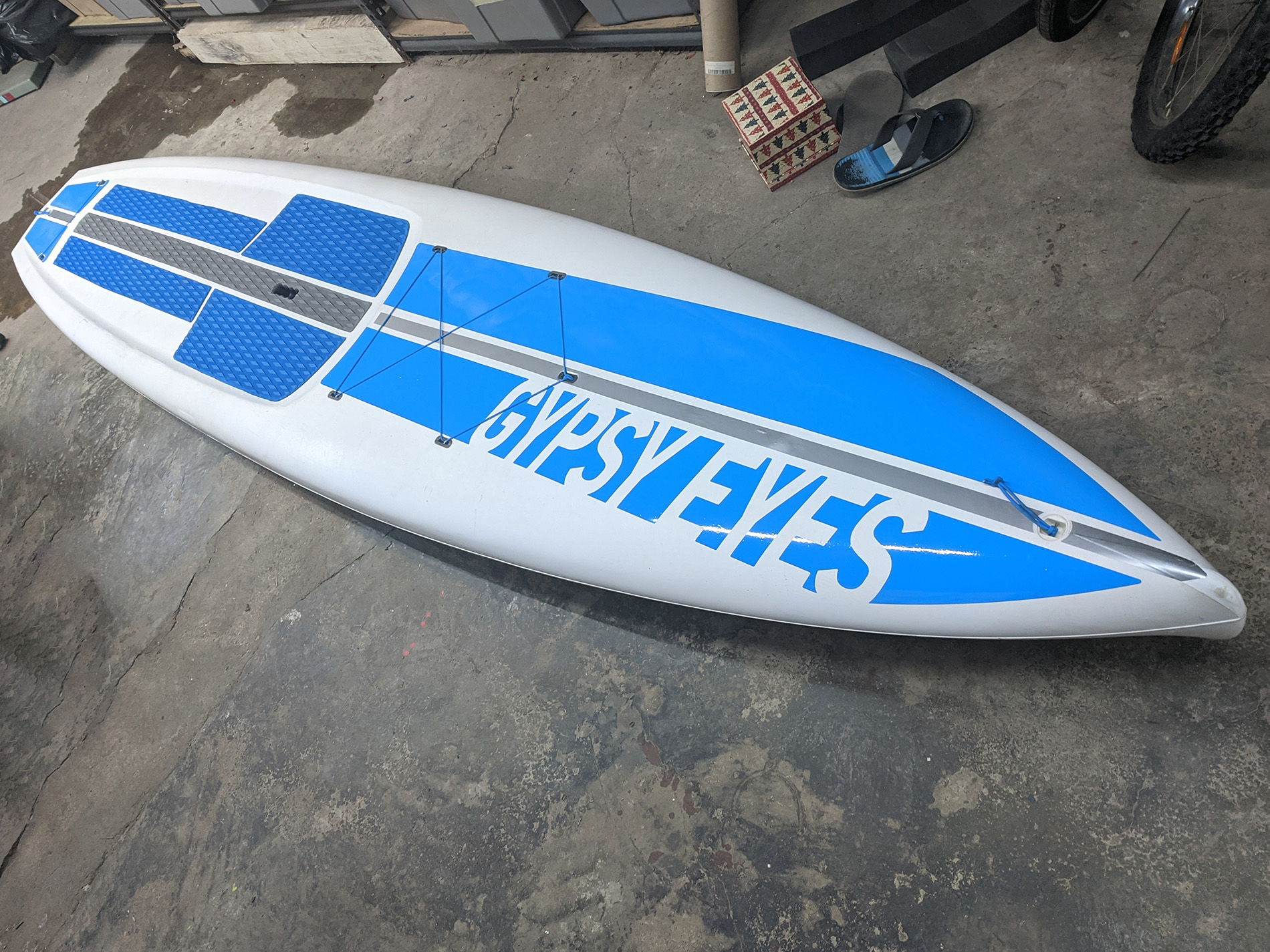 stand up paddleboard